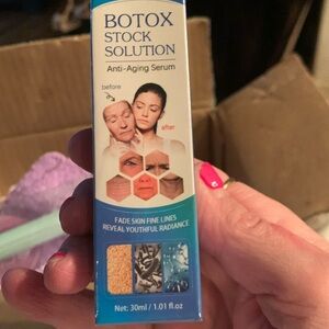 Botox serum brand new in box!!